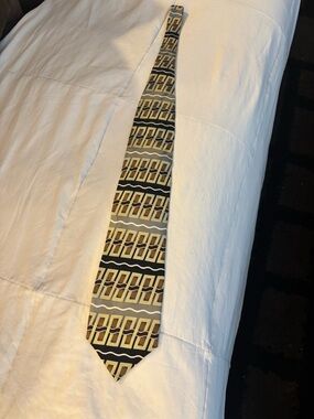 Ottimo Uomo Men's Geometric Pattern Neck Tie in Black, Gold and Tan